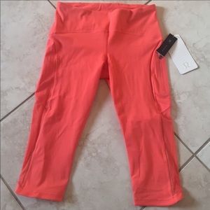 New Lululemon Sun Runner Crop
